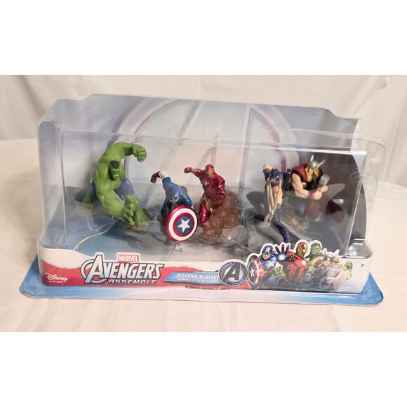 Marvel Avengers Assemble Figurine Playset New in Box Disney Store 5 pieces - Picture 1 of 5